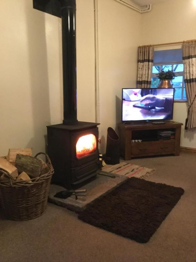 Cosy Rural Cottage Peak District, Pets Welcome Hollinsclough Εξωτερικό φωτογραφία
